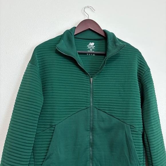 Women New Balance XS Green Waffle Ribbed Texture Dri Fit Zip Up Athletic Jacket - Picture 1 of 9
